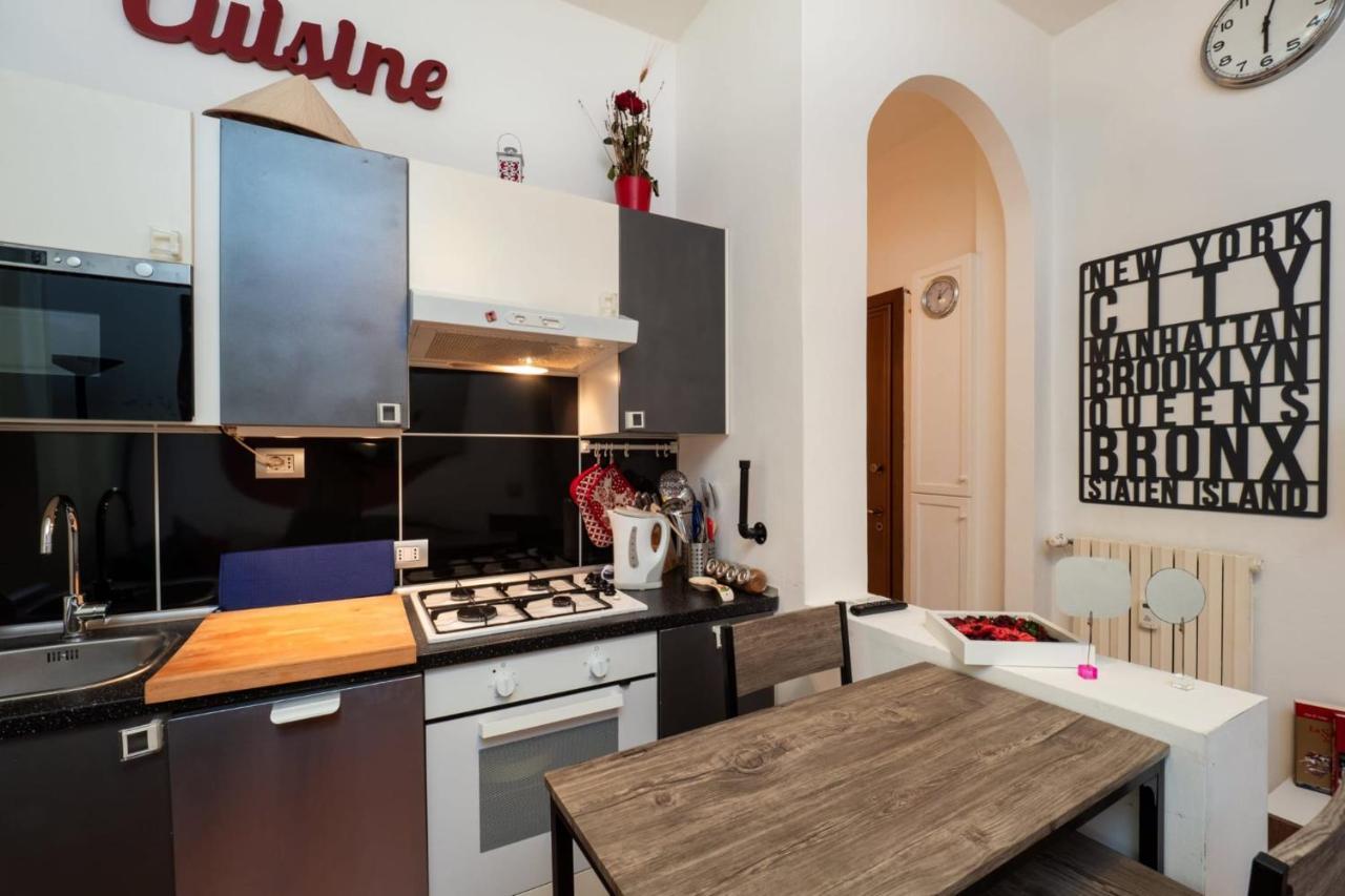 Navigli Apartment- Hosted By Sweetstay ミラノ エクステリア 写真