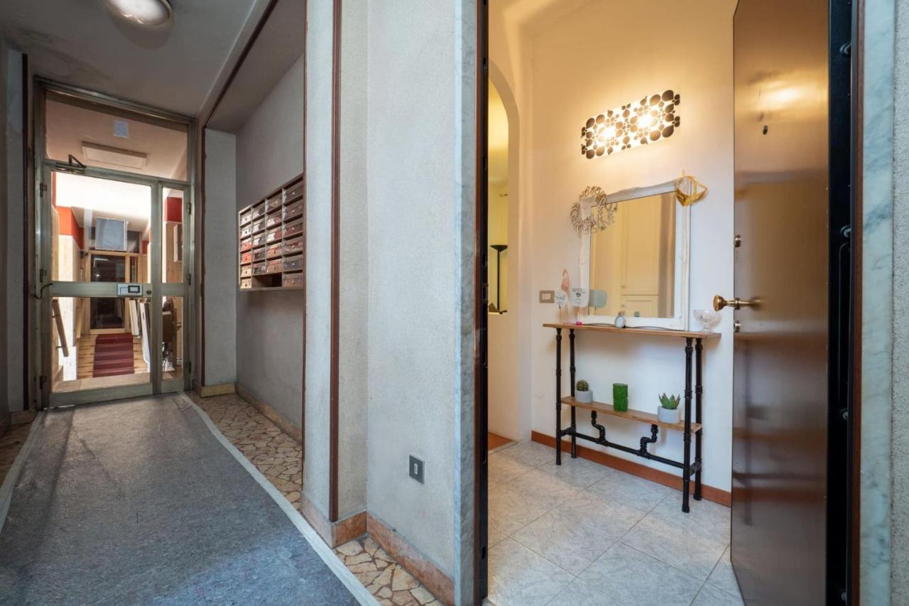 Navigli Apartment- Hosted By Sweetstay ミラノ エクステリア 写真