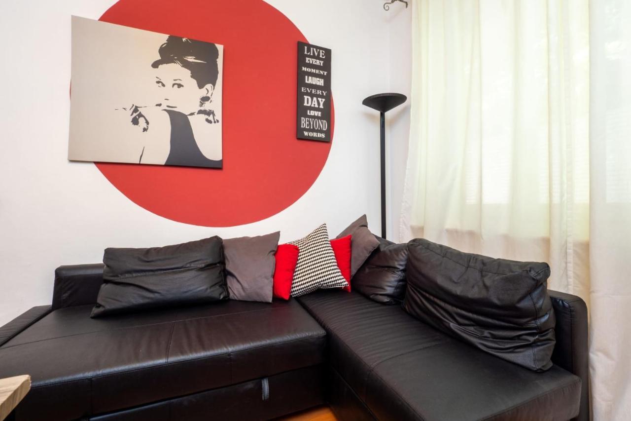Navigli Apartment- Hosted By Sweetstay ミラノ エクステリア 写真